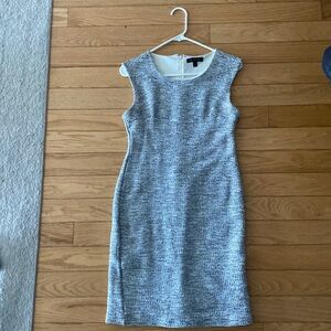 Banana Republic Gray Tweed Shift Dress Size 4